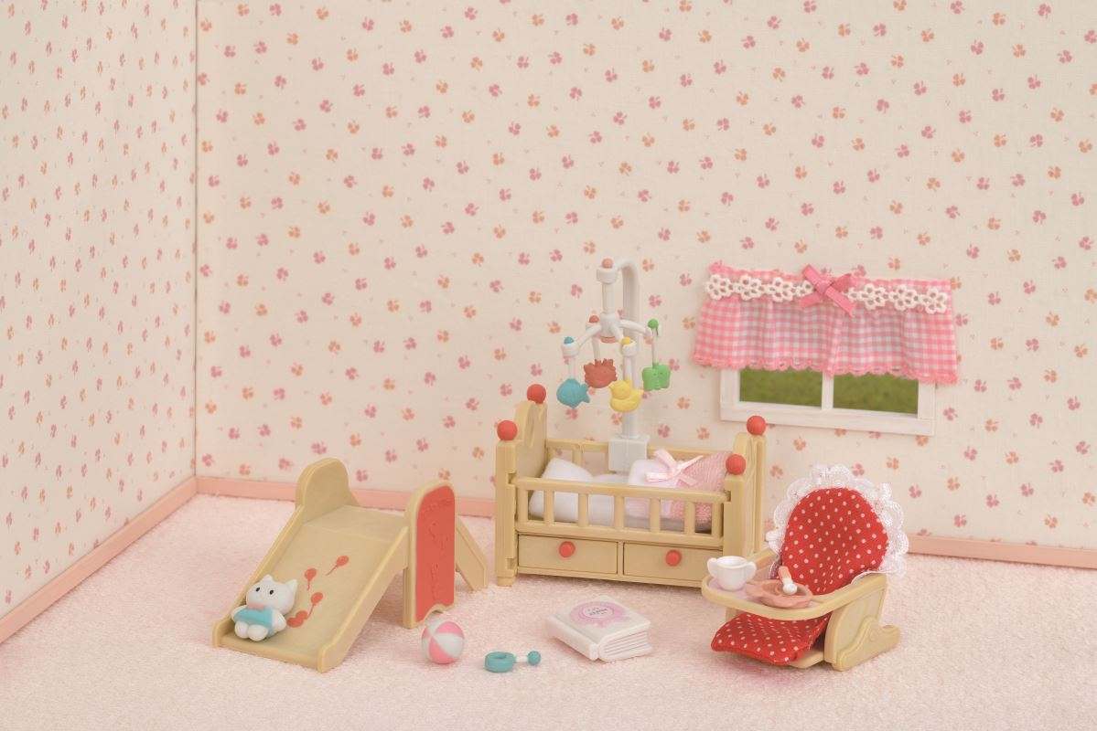 La Chambre De Bebe Sylvanian Families 5436 Epoch Maxi Toys Mini Univers Epoch Figurines Et Univers